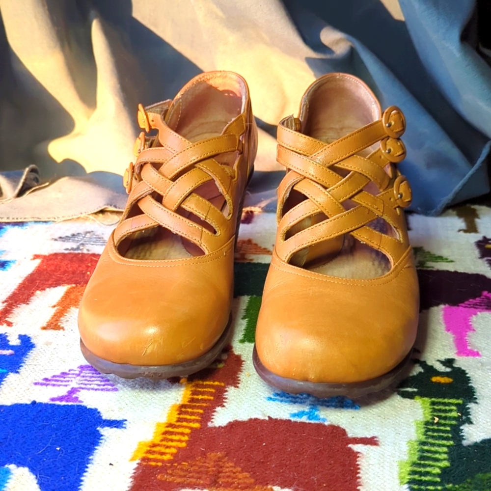 John Fluevog Luxon Mary Janes